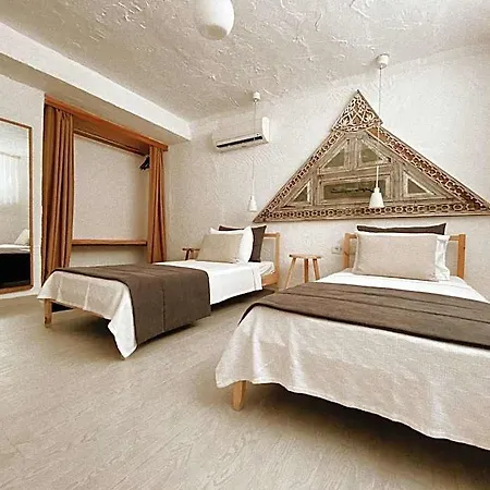 B House فندق Çeşme