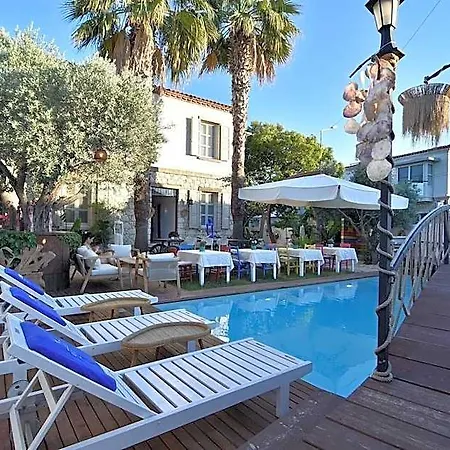 Hotell B House Çeşme