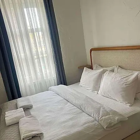 B House Hotell