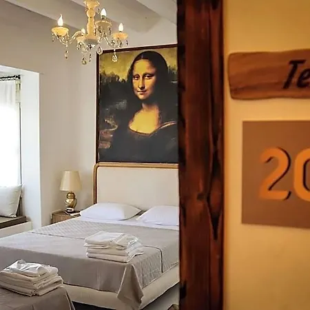 B House Hotell 5*